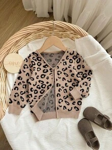 SHEIN Babygirl 时尚、可爱、百搭、休闲豹纹长袖针织开衫，温暖实用，柔软面料保护宝宝皮肤，适合幼儿女孩的冬季服装，时尚、舒适、百搭、可爱的服装，可在室内或室外穿着，时尚女孩，适合秋冬季 - 彩色 - 查看 3