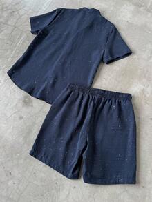 Manfinity Homme 男士华夫格纹理闪亮纽扣衬衫和短裤套装 - 藏蓝色 - 查看 2