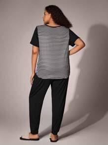 SHEIN Plus Size Women Casual Color Block Stripe Decor Button Comfort Short Sleeve Pullover Top & Pants Homewear Pajama Set, Outfits - Black - View 2