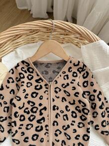 SHEIN Babygirl 时尚、可爱、百搭、休闲豹纹长袖针织开衫，温暖实用，柔软面料保护宝宝皮肤，适合幼儿女孩的冬季服装，时尚、舒适、百搭、可爱的服装，可在室内或室外穿着，时尚女孩，适合秋冬季 - 彩色 - 查看 5