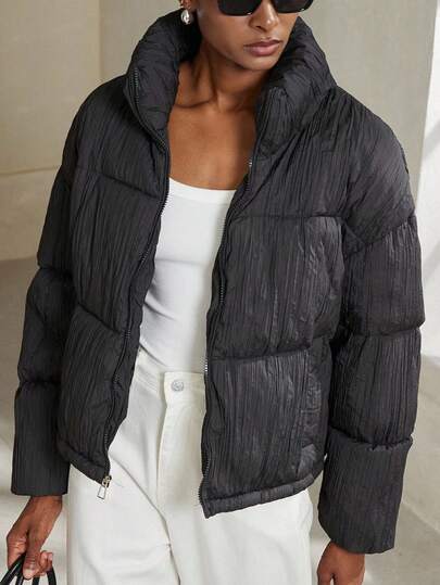 Aveloria معطف مبطن ذو طوق عالي مزود بسحاب، عصري وأنيق بتصميم بسيط وراقي