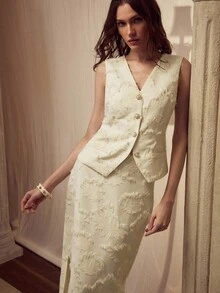 MOTF PREMIUM Bộ 2 món áo gi-lê họa tiết tua rua và chân váy xẻ - Màu be - Xem 1