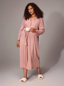 秋季加大码灰粉色连帽长袍，配有腰带和口袋，长袖