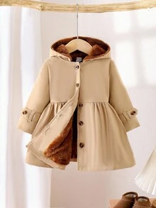 SHEIN Vintaside Kids 女婴卡其色长袖连帽保暖外套，时尚百搭，适合秋冬季节穿着，是女婴冬季的理想之选。