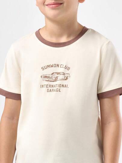 SUMWON Camiseta de manga corta de algodón con estampado gráfico de automóvil, de corte regular, con diseño de Club Car de estilo vintage y ribete de contraste marrón