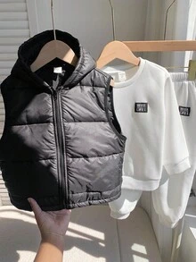 Conjunto de 3 piezas de ropa casual para niño, que incluye sudadera con capucha, chaleco acolchado de un solo pecho de unicolor y pantalones con estampado de letras y cintura elástica para uso diario en otoño/invierno - Blanco y Negro - Ver 4