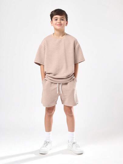 SUMWON 男童绗缝两件套宽松T恤阔腿短裤休闲舒适米色纹理套装