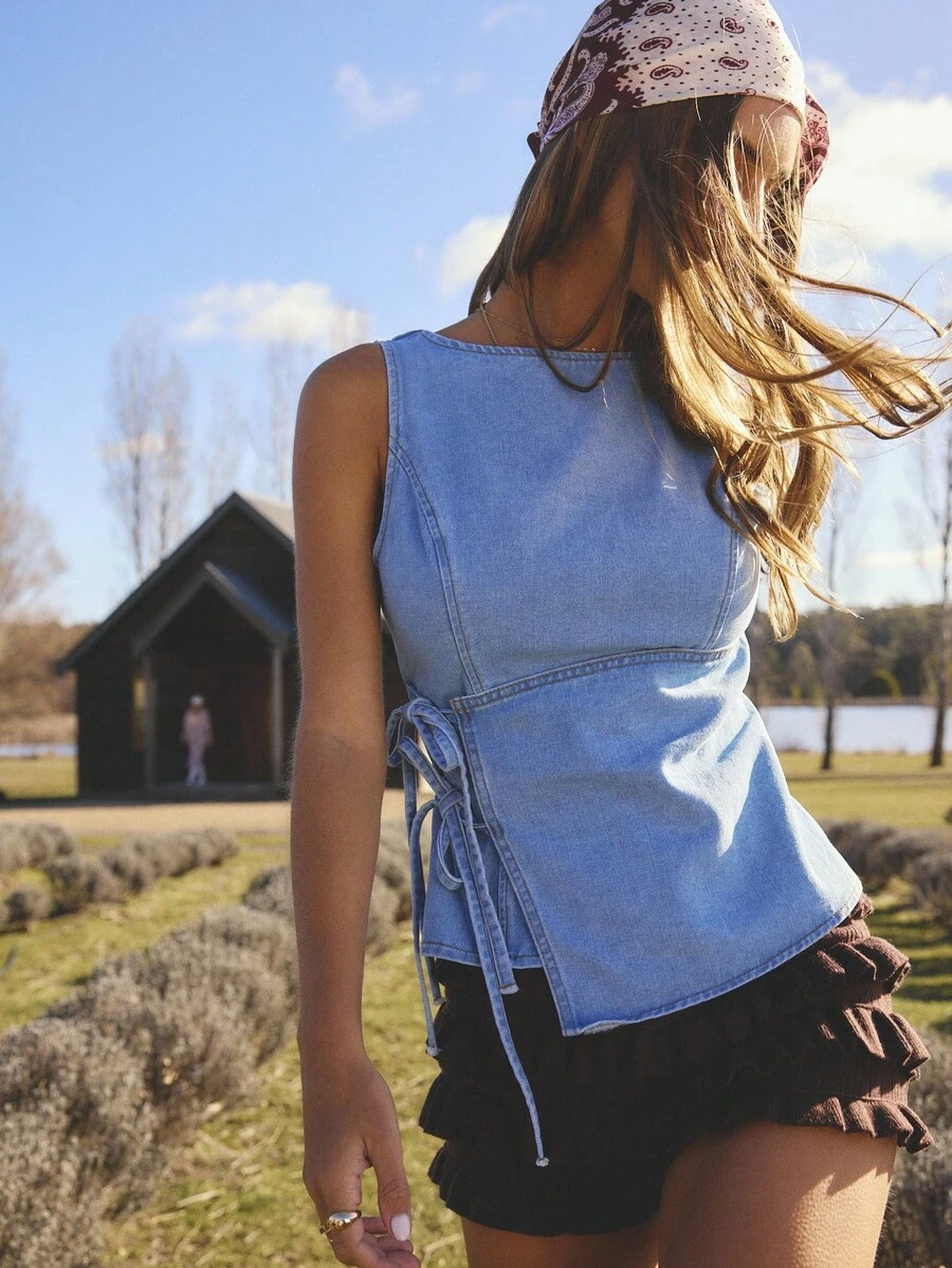 Aralina 秋冬浅色水洗牛仔裹身式上衣，系带设计，公主线剪裁，修身牛仔上衣，办公室完美之选