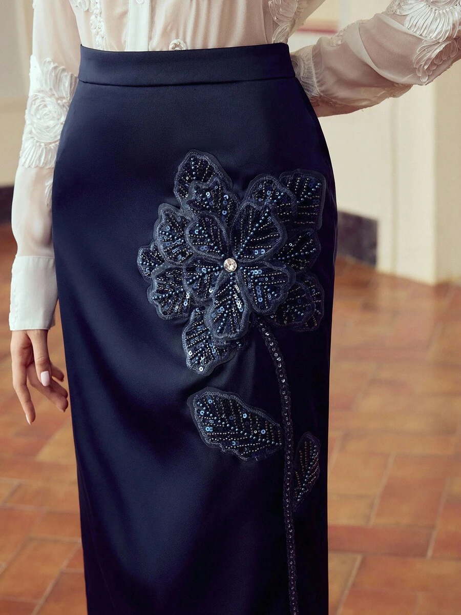 ZEYLAH Jupe élégante de navetteur bleue avec broderie de sequins - Bleu marine - Voir 1