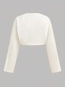 SHEIN Girlism 2 件套青少年女孩白色针织短款 T 恤和黑色花卉蝴蝶结吊带裙，休闲度假舒适，秋季