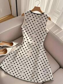 GlowEve Váy mùa hè thanh lịch cổ chữ V không tay nhún eo in họa tiết chấm bi - Nhiều màu - Xem 2