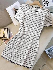 GlowEve CURVE Plus Size Summer Casual Colorblock Striped Short Sleeve Knit Dress Winter Fall Autumn - Black and White - View 1