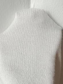 SHEIN Unity Suéter ajustado de unicolor con hombros descubiertos, versátil para mujer