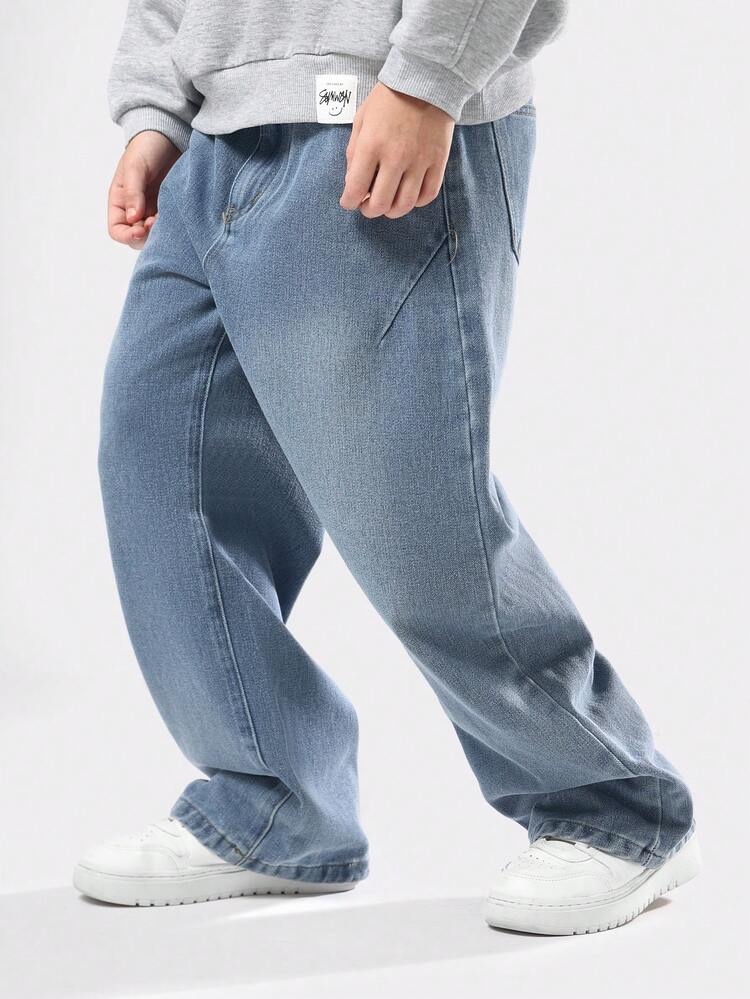 Jeansy z szerokimi nogawkami i luźnym krojem w klasycznym stylu