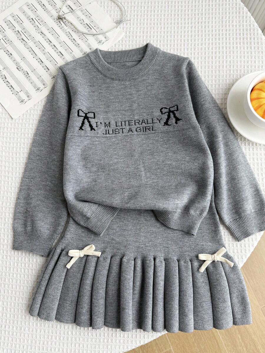 Souflis Souflis 少女标语和蝴蝶结装饰长袖毛衣和蝴蝶结针织裙套装,秋季 - 灰色 - 查看 1