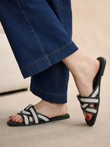 Rosivie Woven Design Casual Vacation Style Versatile Women Flat Slide Sandals - Black - View 5