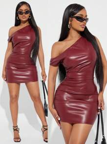 Radiana Đầm ôm body mini PU bóng màu đỏ tía thanh lịch và gợi cảm dành cho nữ, Đầm dự tiệc hở vai bất đối xứng để mặc hàng ngày, đi làm, hẹn hò, tụ tập, tiệc tùng, câu lạc bộ - Màu Đỏ Sâu - Xem 5