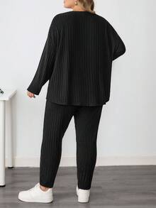 SHEIN CURVE+ Bộ 2 món/Bộ đồ thể thao phong cách Pháp cỡ lớn cho nữ trở lại trường, quần legging họa tiết tối giản và áo dài tay/Mùa thu/Mùa đông - màu đen - Xem 2