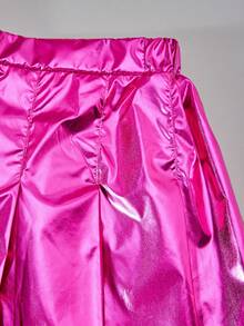 SHEIN Explorewe Set de 3 piezas: Top de tirantes con estampado de personajes de anime, falda mini plisada y top cropped de red para adolescentes - Rosa Fucsia - Ver 3