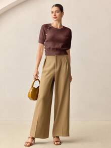 BizChic 2025 Autumn/Winter New Arrival Coffee Color Round Neck Side Single-Breasted Button Decor Diamond Knit Pattern Women Short Sleeve Sweater, Modern Elegant Fashion For Work And Casual