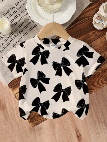 SHEIN Young Girl Butterfly Print Round Neck Short Sleeve T-Shirt, Suitable For Summer