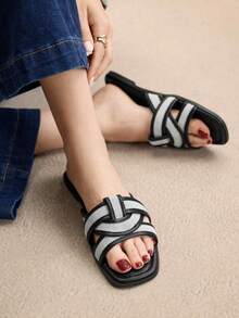 Rosivie Woven Design Casual Vacation Style Versatile Women Flat Slide Sandals - Black - View 1