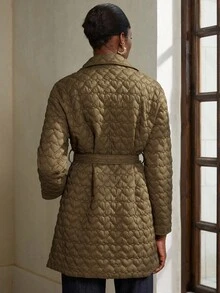 Aveloria Modichic 简约轮廓心形绗缝领带腰侧口袋中长款夹棉大衣 - 軍綠色 - 查看 3