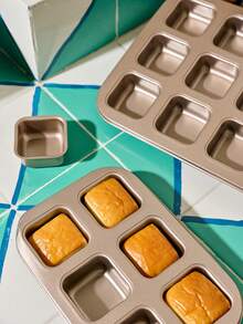 Cirelle 吐司面包模具 – 12 杯容量碳钢双层烤箱烘焙模具，不粘烘焙用具