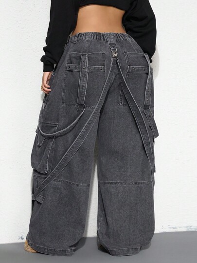 Grunge Punk Jeans in denim oversize con design a croce, cinturini con borchie e stile punk dark heavy metal