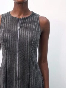 Maija Women's Zipper Half Placket Striped Round Neck Sleeveless Pleated Dress,Chic Dress ,Autumn Clothes - Dark Grey - View 5