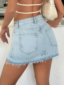 CasuGlow 低腰毛边下摆迷你牛仔裙 - 淺色水洗藍 - 查看 3