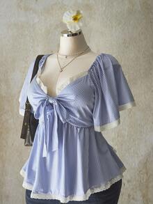 SHEIN ICON 加大码 V 领前系带蝴蝶结条纹短袖上衣，休闲度假，返校季，蓝白条纹，适合秋季，秋季服装 - 藍白色 - 查看 5