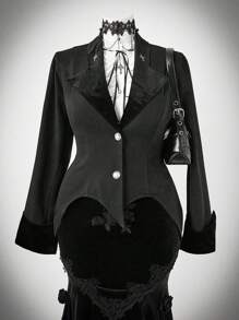 Sweetra Chaqueta corta de estilo Lolita, de tela de terciopelo con diseño de parche de elemento de murciélago elegante y dulce en la cintura, estilo gótico, para otoño - Negro - Ver 1