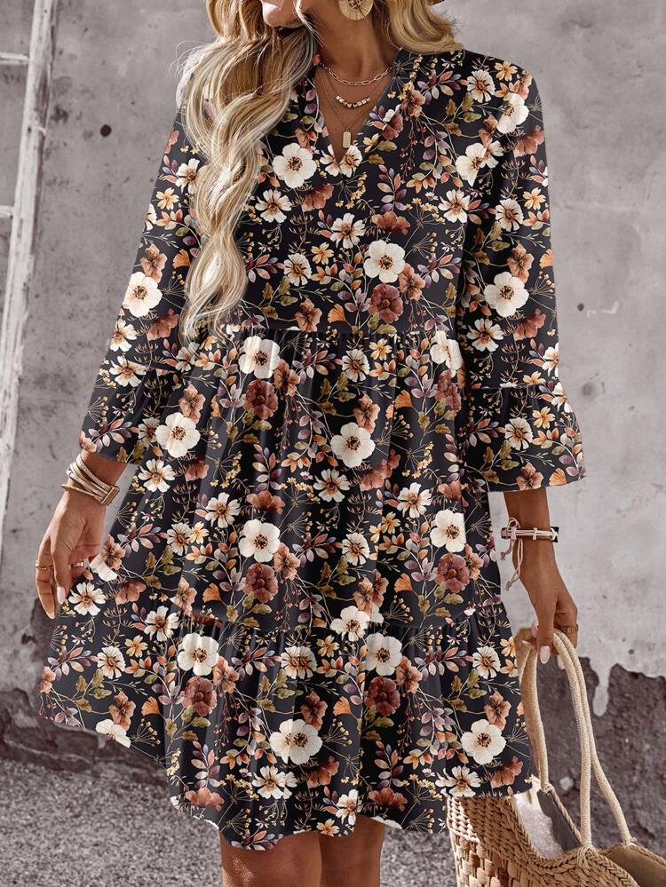 Casual Simple Small V-Neck Three-Quarter Sleeve Retro Floral Print Floral Pattern Women's Short Skirt, Suitable For Autumn And Winter Chic Dress