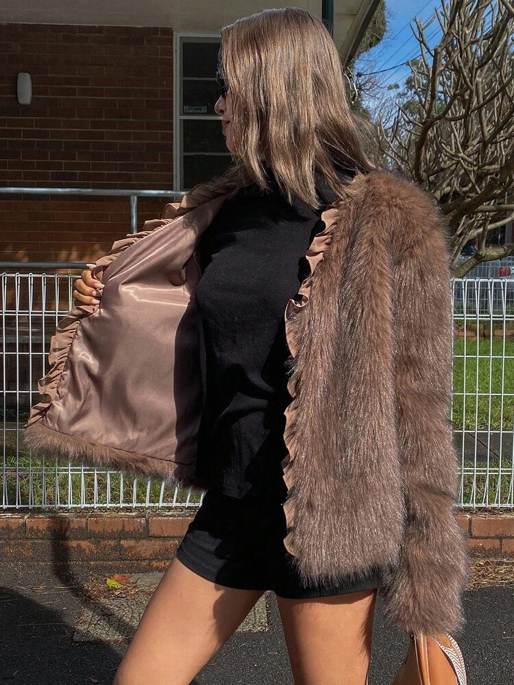 Young & Youthful Faux Fur Jacket With Patchwork Lace Design For Women Fall/Winter Women Coats