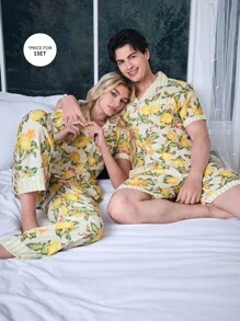 CoupledUp Set pijama bărbătesc cu imprimeu de fructe, mânecă scurtă, top și pantaloni scurți, cu nasturi