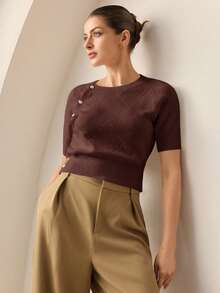 BizChic 2025 Autumn/Winter New Arrival Coffee Color Round Neck Side Single-Breasted Button Decor Diamond Knit Pattern Women Short Sleeve Sweater, Modern Elegant Fashion For Work And Casual