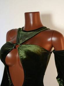 Mistrie Women's Solid Color Cutout Design Long Sleeve Fitted Sexy Mini Velvet Dress,Halloween Clothes,Christmas Dress,Goth Dress