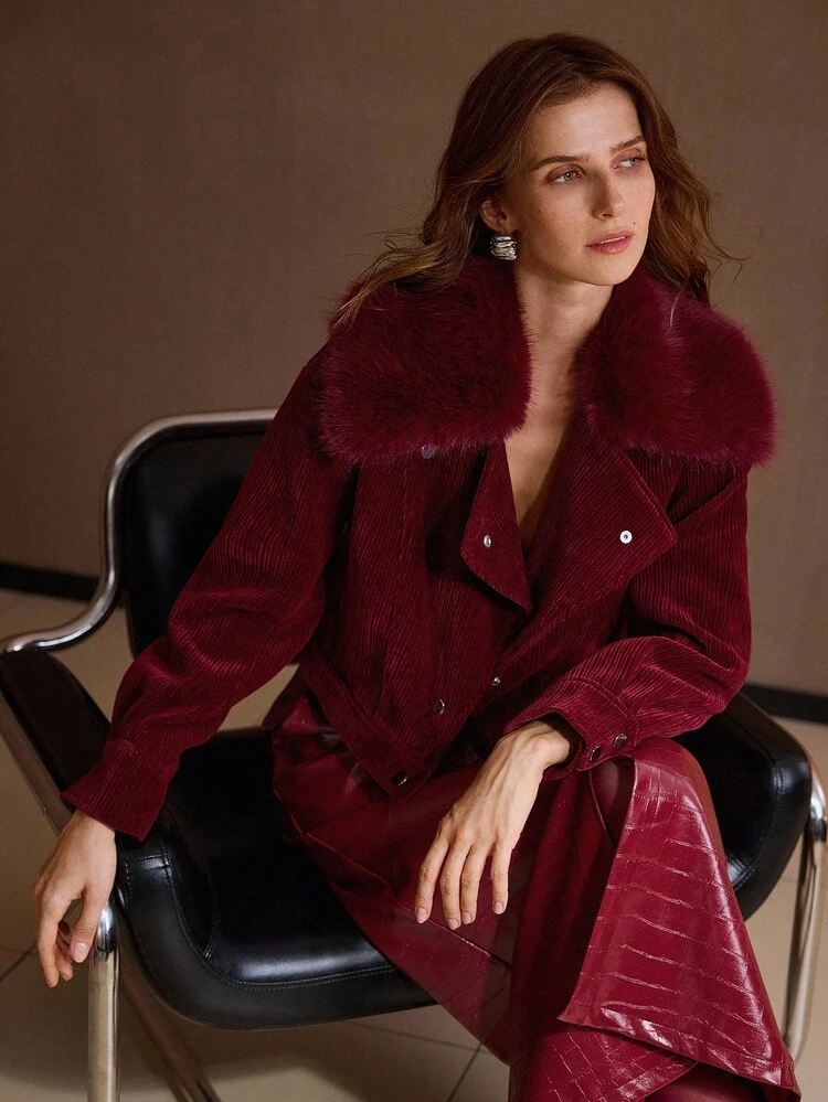 DOUBLE BREASTED CONTRAST FAUX FUR SHORT JACKET