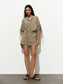 Lumivelle Set de 2 piezas con camisa de utilidad con botones y cordón delantero, y shorts con bolsillo, conjunto casual de unicolor - Caqui - Ver 4