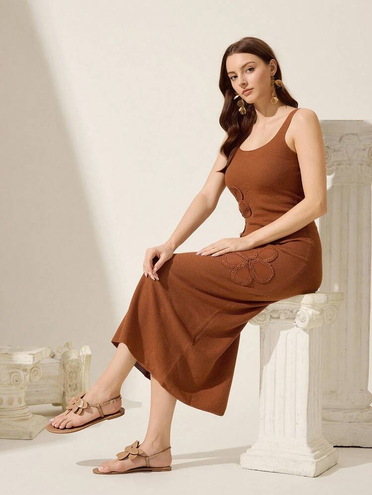 CUCCOO CHICEST Women's Yellow Floral Thong Sandals, Round Toe Flat Beach Vacation Style