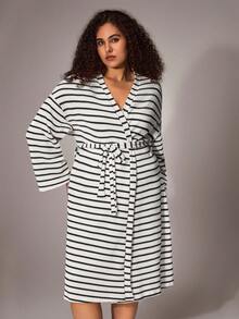 SHEIN Randig stickad morgonrock i plusstorlek Våffelmorgonrock Randig morgonrock Varma, höst- och mysiga outfits