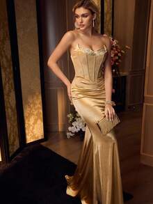 MOTF Soiréza RHINESTONE DETAIL BONED EVENING DRESS - Gold - View 6