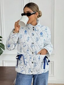 SHEIN Frenchy Women's French Casual Contrast Trim Blue And White Floral Print Long Sleeve Pocket Single-Breasted Casual Winter Coat Women Hot Selling Fashion Autumn Artwork Print Design Casual Commuter Ladies Long Sleeve Cardigan With Fro , Women Quilted Long Sleeve Coat, Warm Quilted Coat, Elegant Coat, Contrast Quilted Long Sleeve Coat, Fall Women , Winter Women, All-Season, Winter For Women, Casual Office Women, French Style , Business Casual Woman, Elegance, Commute, Minimalist, Office, Old Money, Simple, For Daily Wear, National Day, New Year Women's - Blue and White - View 9