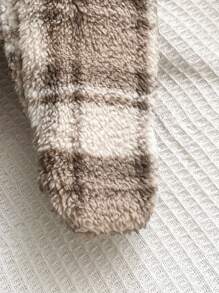 Newborn Hooded Romper, Plush Fleece Lined, Classic Retro Brown Plaid Pattern, Cute Ear Design, Zipper Closure, Long Sleeve Footie Pajamas, Infant Unisex Autumn/Winter Outfit Fall