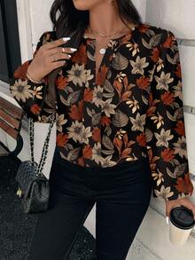 EMERY ROSE Camisa de manga larga con cuello redondo de talla grande con estampado elegante de hojas de arce y flores, adecuada para blusas elegantes de primavera/otoño para mujeres, ropa de otoño para mujeres, blusa floral marrón, camisas de otoño para mujeres, blusas con estampado floral de otoño