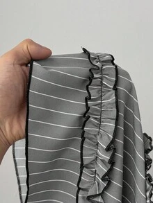 Sunspun 优雅万圣节角色扮演黑暗洛丽塔喇叭袖镂空设计上衣 + 条纹泡泡裙套装 - 彩色 - 查看 4