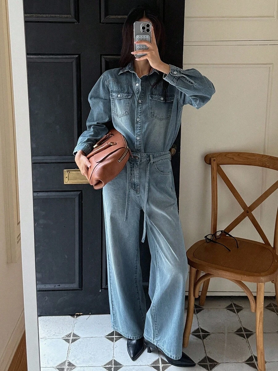 DAZY Chemise à manches longues avec col et boutons pour femmes et pantalon droit avec décoration de ceinture, tenue en jean décontractée