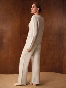 MOTF PREMIUM Conjunto de cárdigan y pantalones con detalles de flor en relieve con strass y perlas falsas - Albaricoque - Ver 4