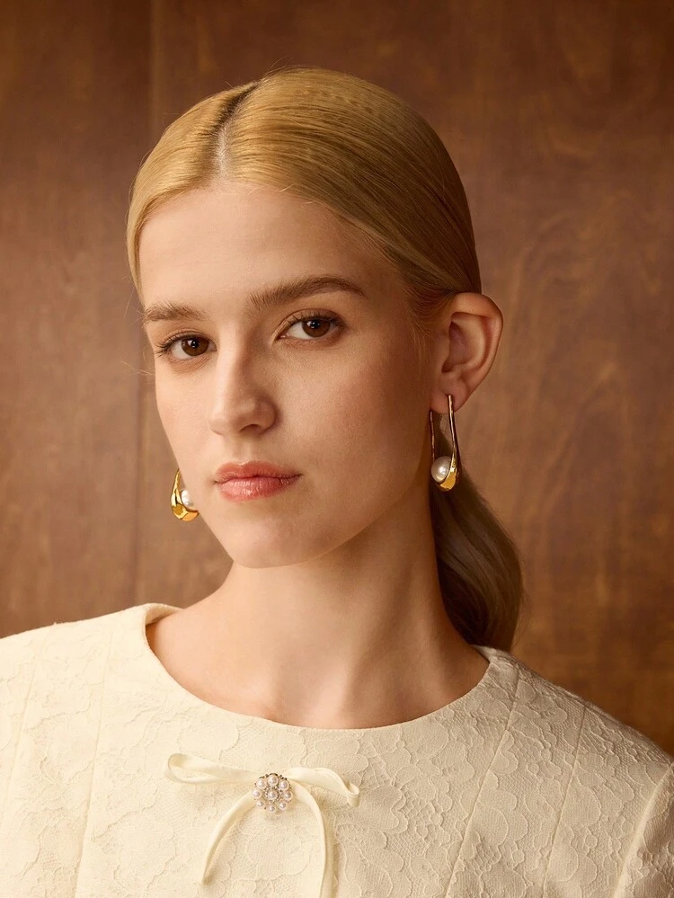 18K GOLD PLATED GEOMETRIC U-SHAPED MINIMALIST EARRINGS